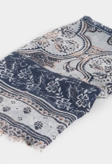 PAÑUELO U VALECUATRO