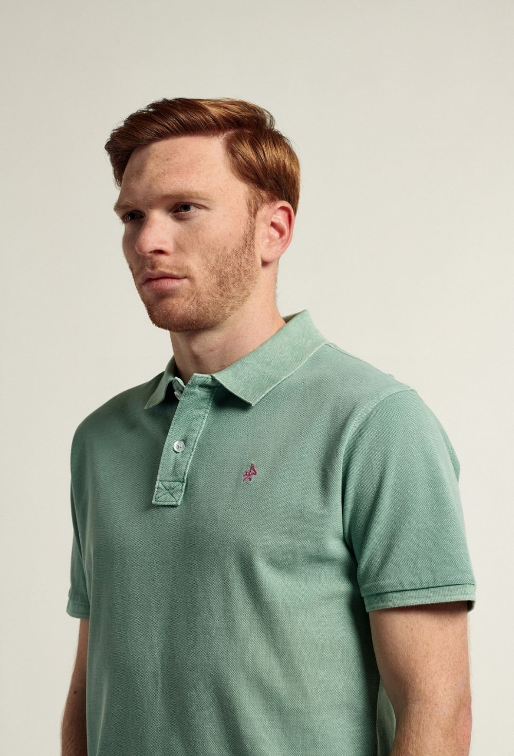 Polo Garment Dye verde claro - Valecuatro