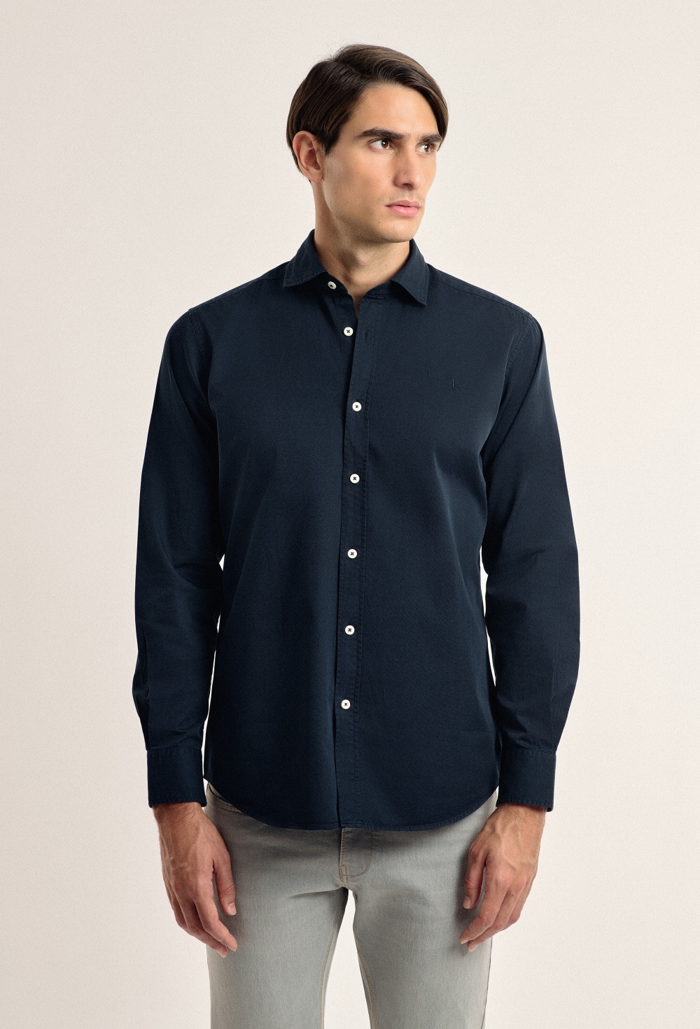 Camisa garment dye azul marino