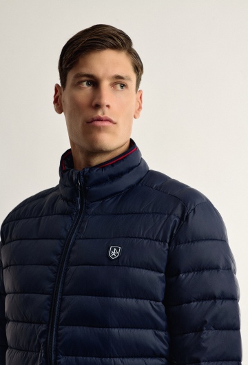 Chaqueta clásica cuello bandera azul marino