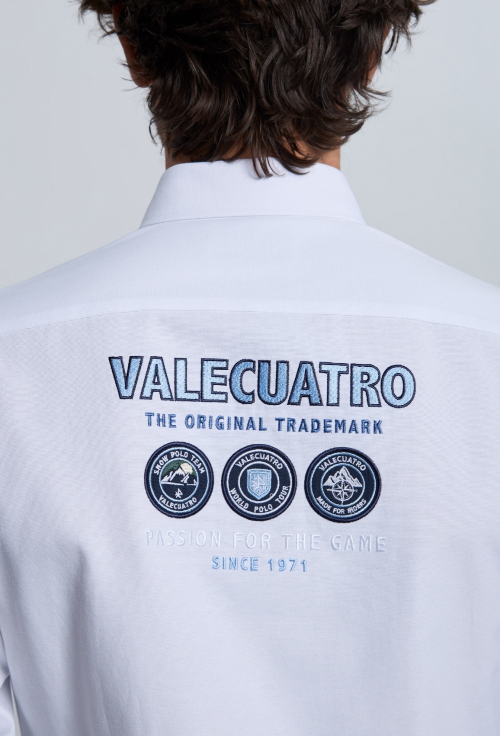 Camisa bordada Valecuatro blanca