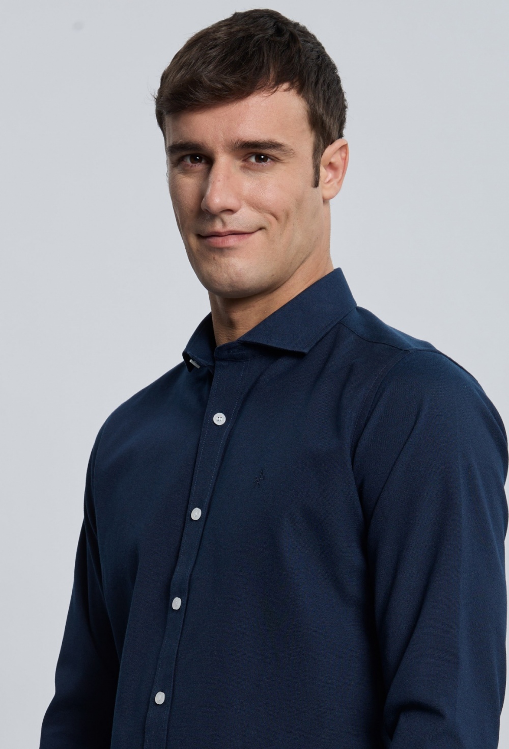 Camisa Oxford azul marino cuello italiano - Valecuatro