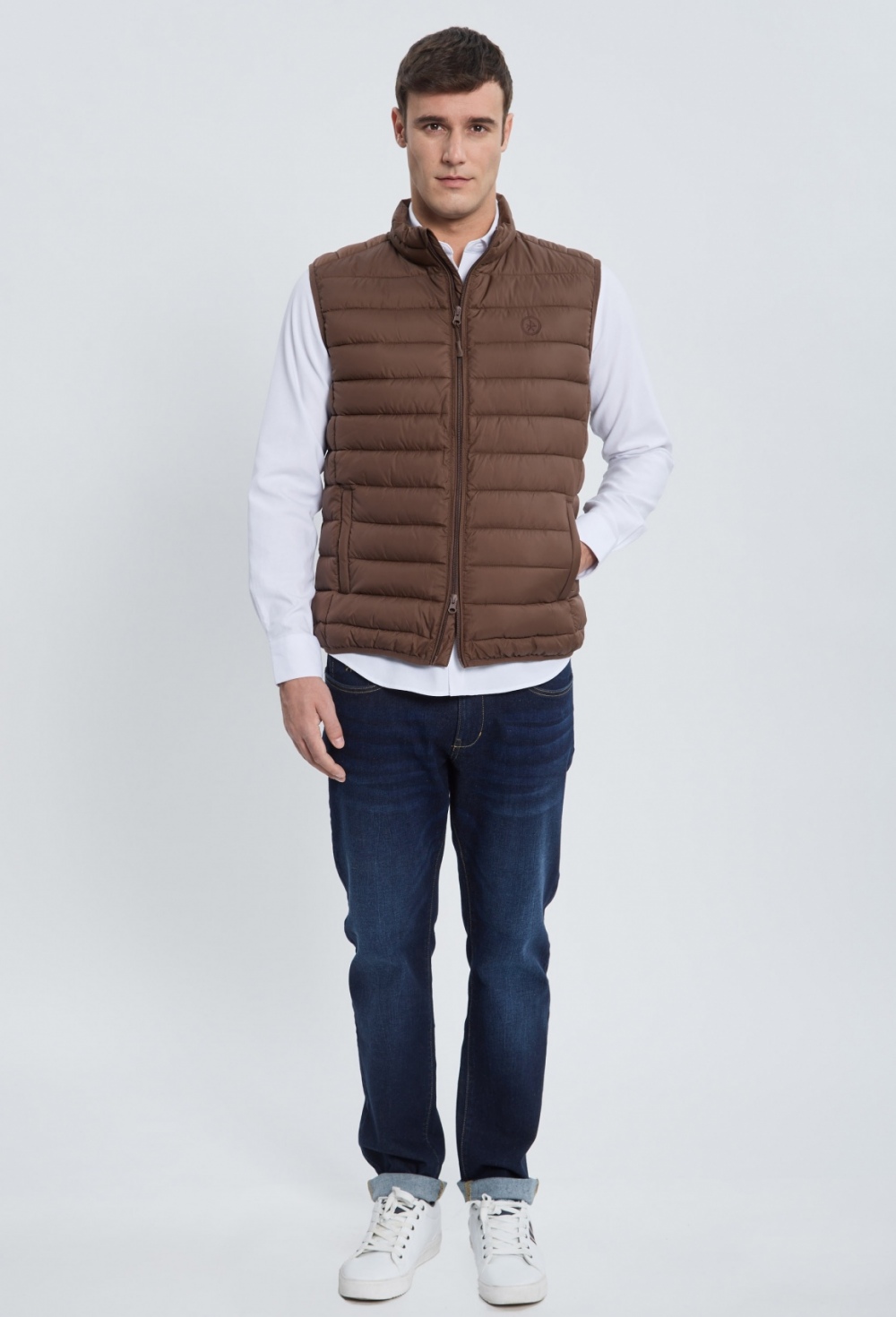 chalecos - Chaleco acolchado clásico marrón