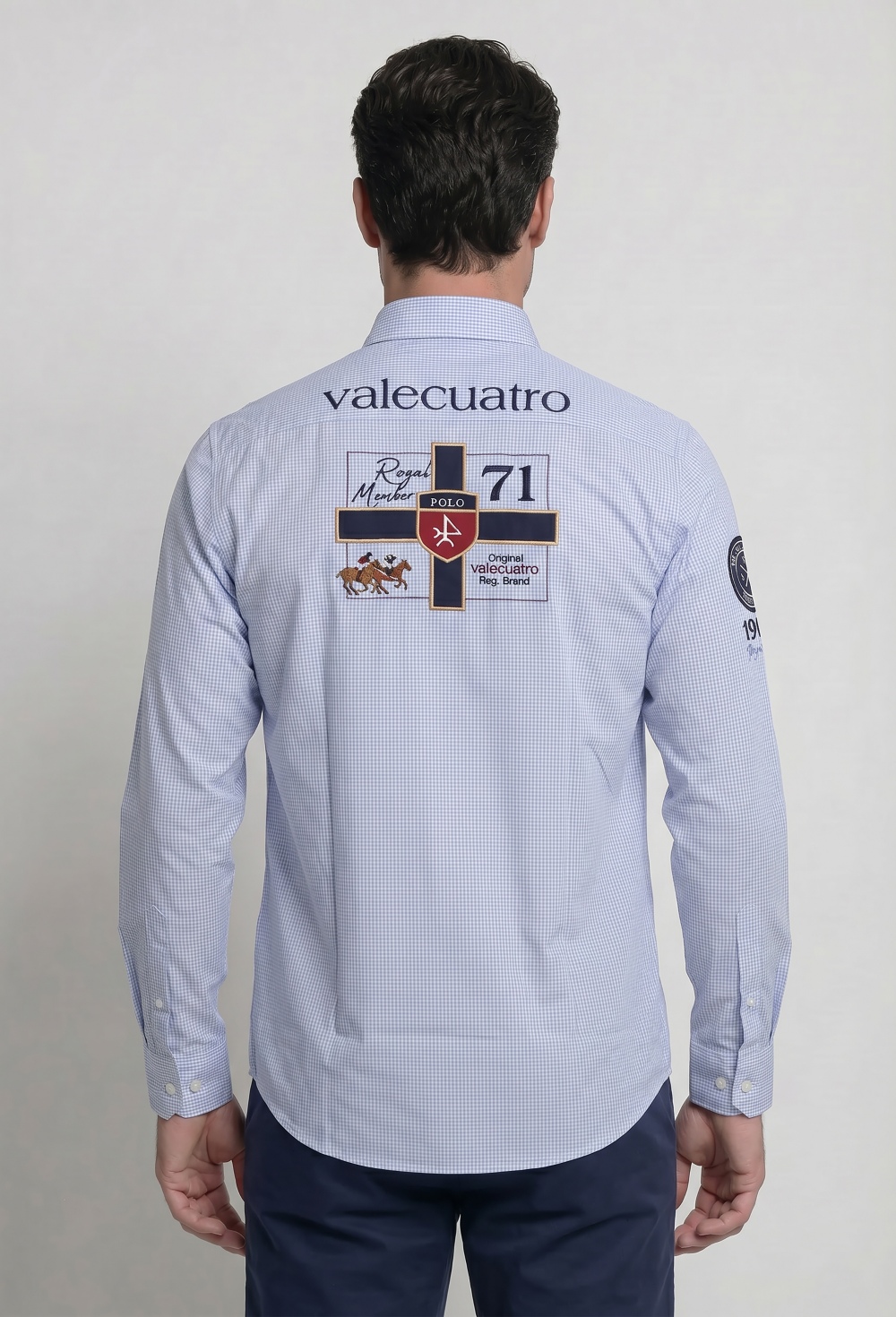 Camisa bordada modelo Player celeste vichy - Valecuatro