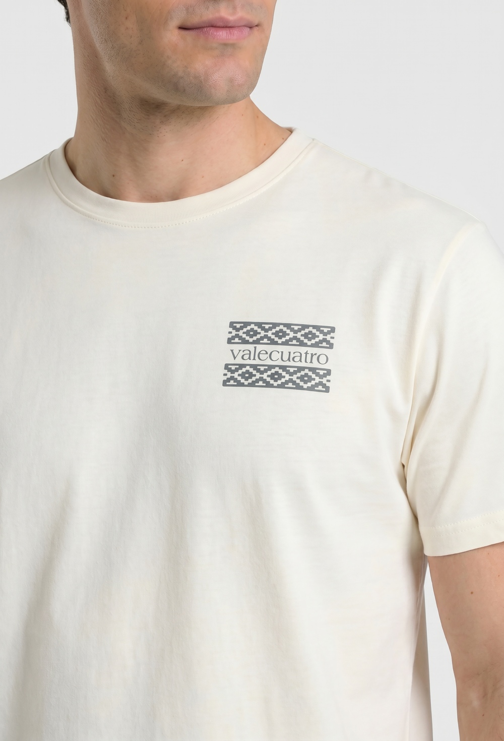 Camiseta étnica blanco roto - Valecuatro