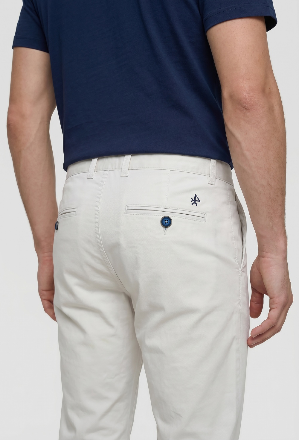 Pantalón chino Valecuatro blanco roto - 64.9