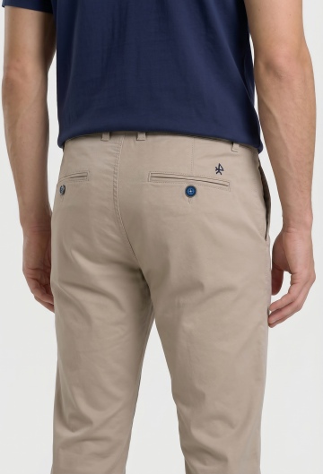 Pantalón chino Valecuatro beige